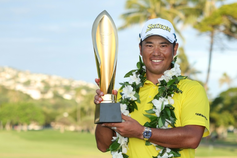 Matsuyama wins PGA Tour opener with record 35 under par