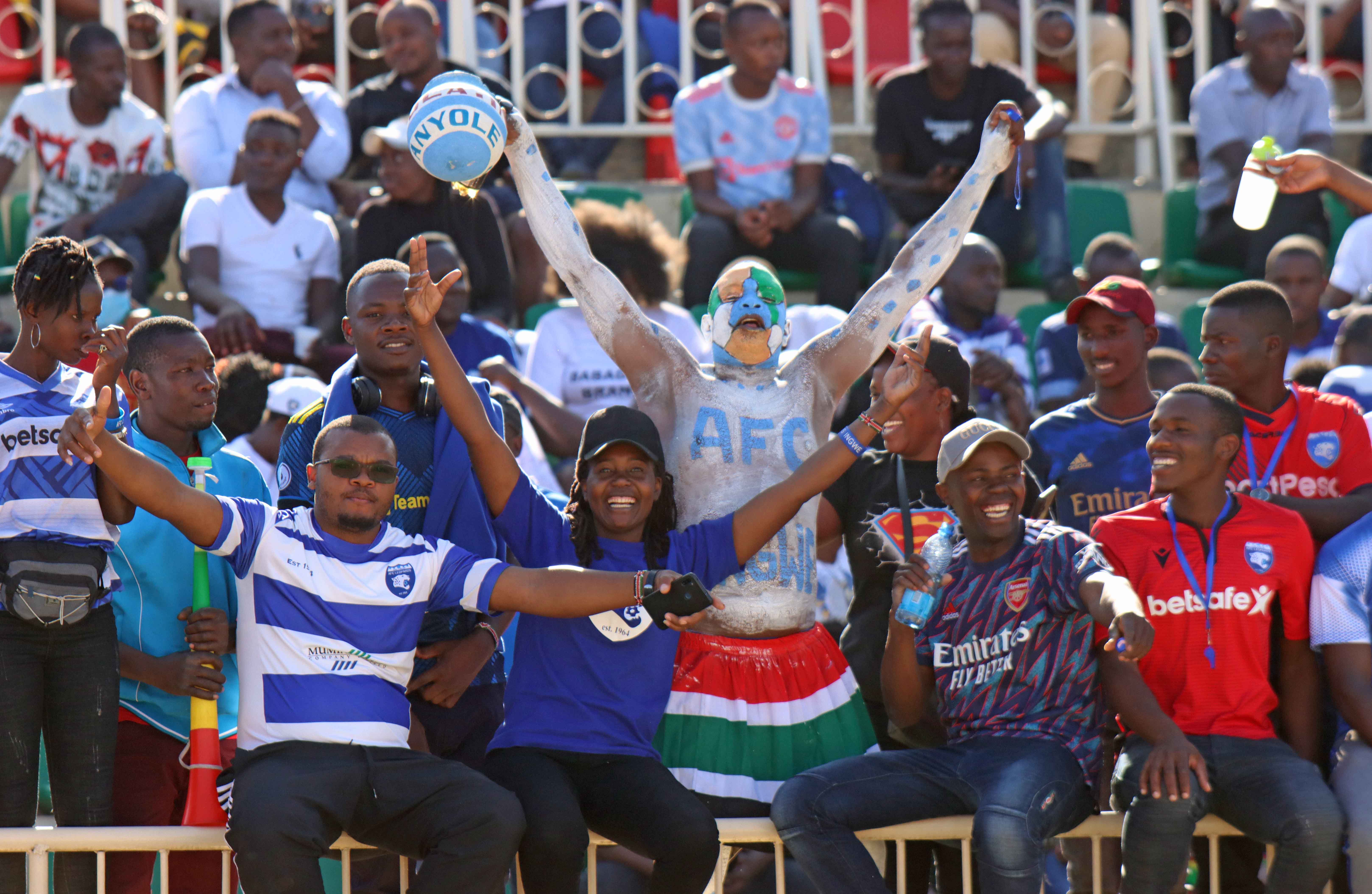 IN PICTURES: AFC Leopards fans spice the color in dull Ingwe show against Vihiga