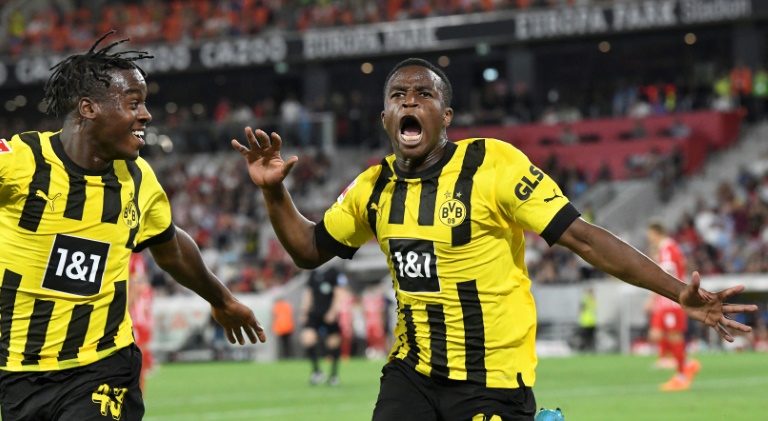 Chelsea’s Gittens bid rejected by Dortmund