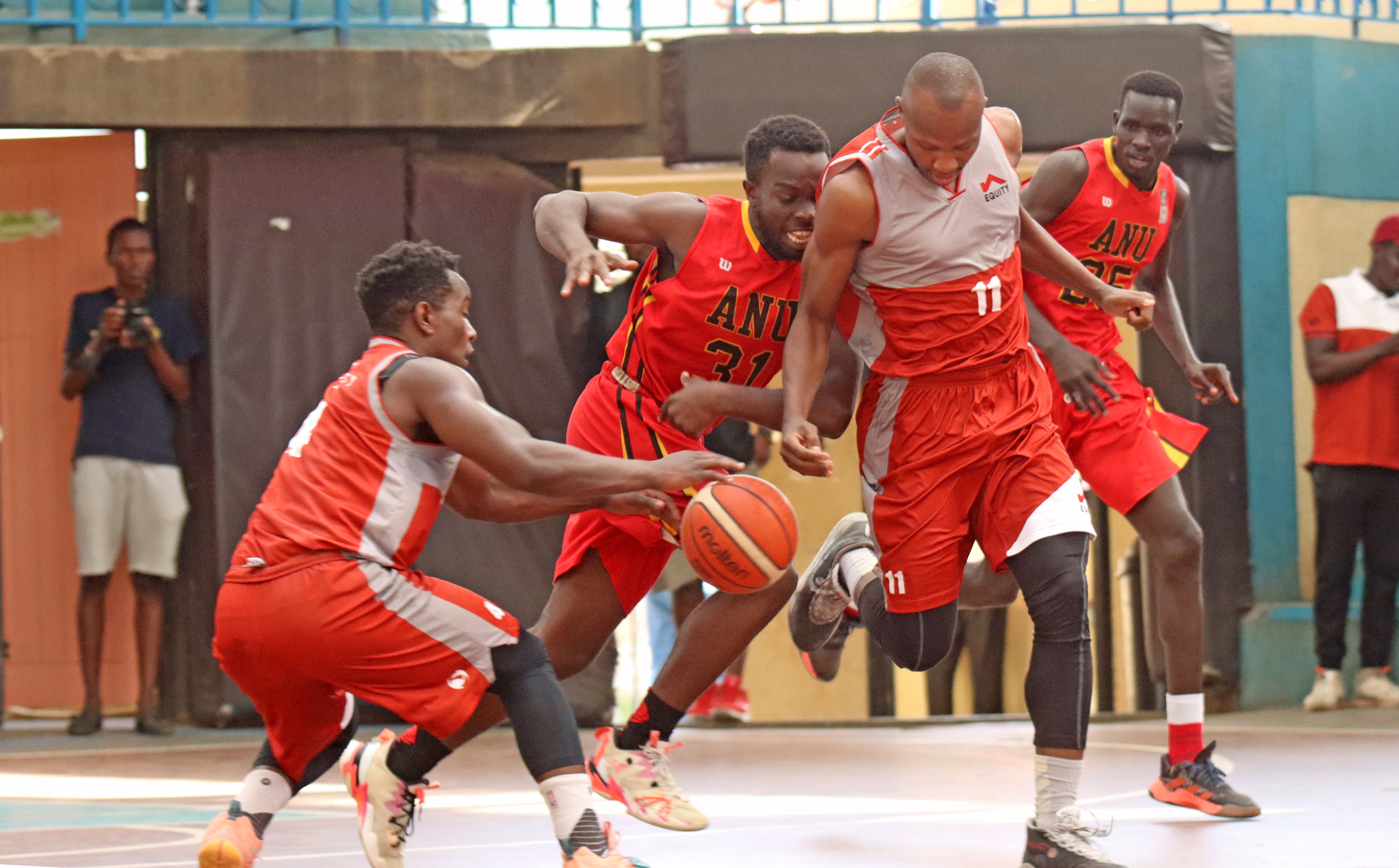 Equity survive Wolfpack attack to bounce back to winning ways