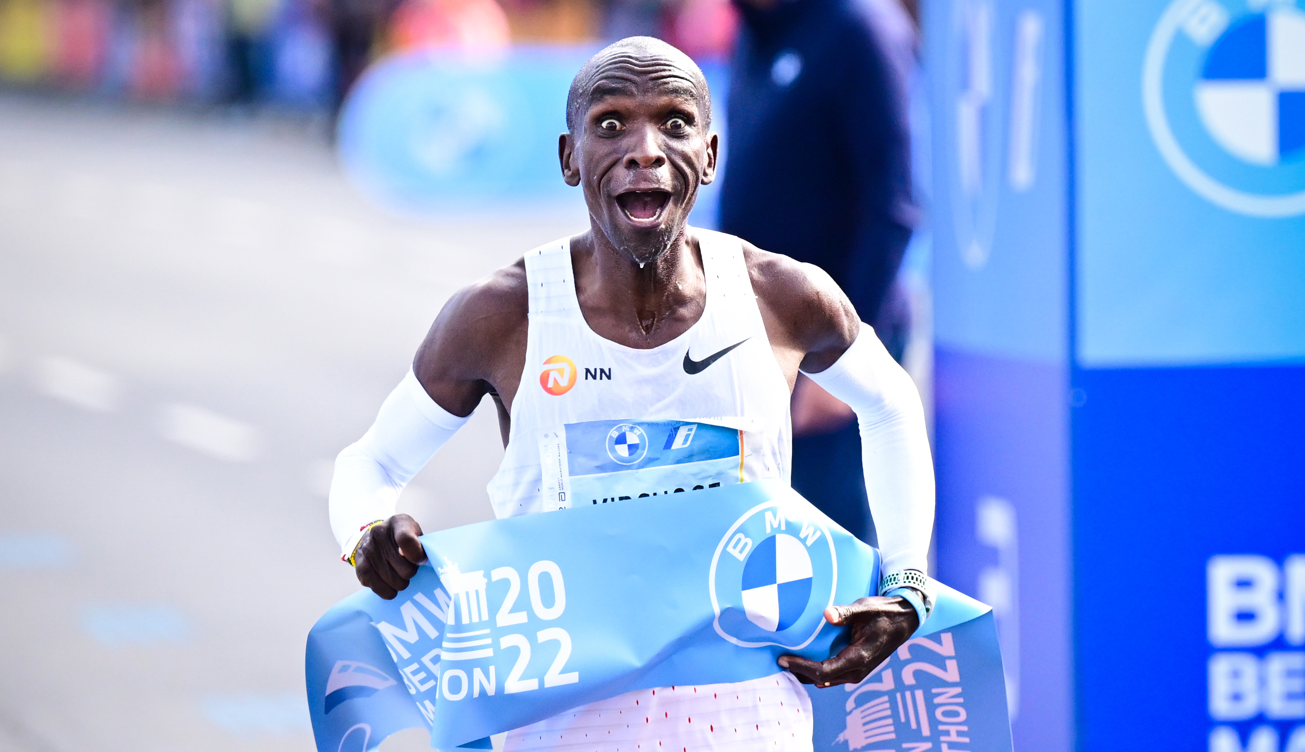 Good morning, it is Eliud Kipchoge Day! – World record holder chases Boston rabbit