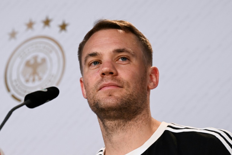Germany’s Neuer announces international retirement