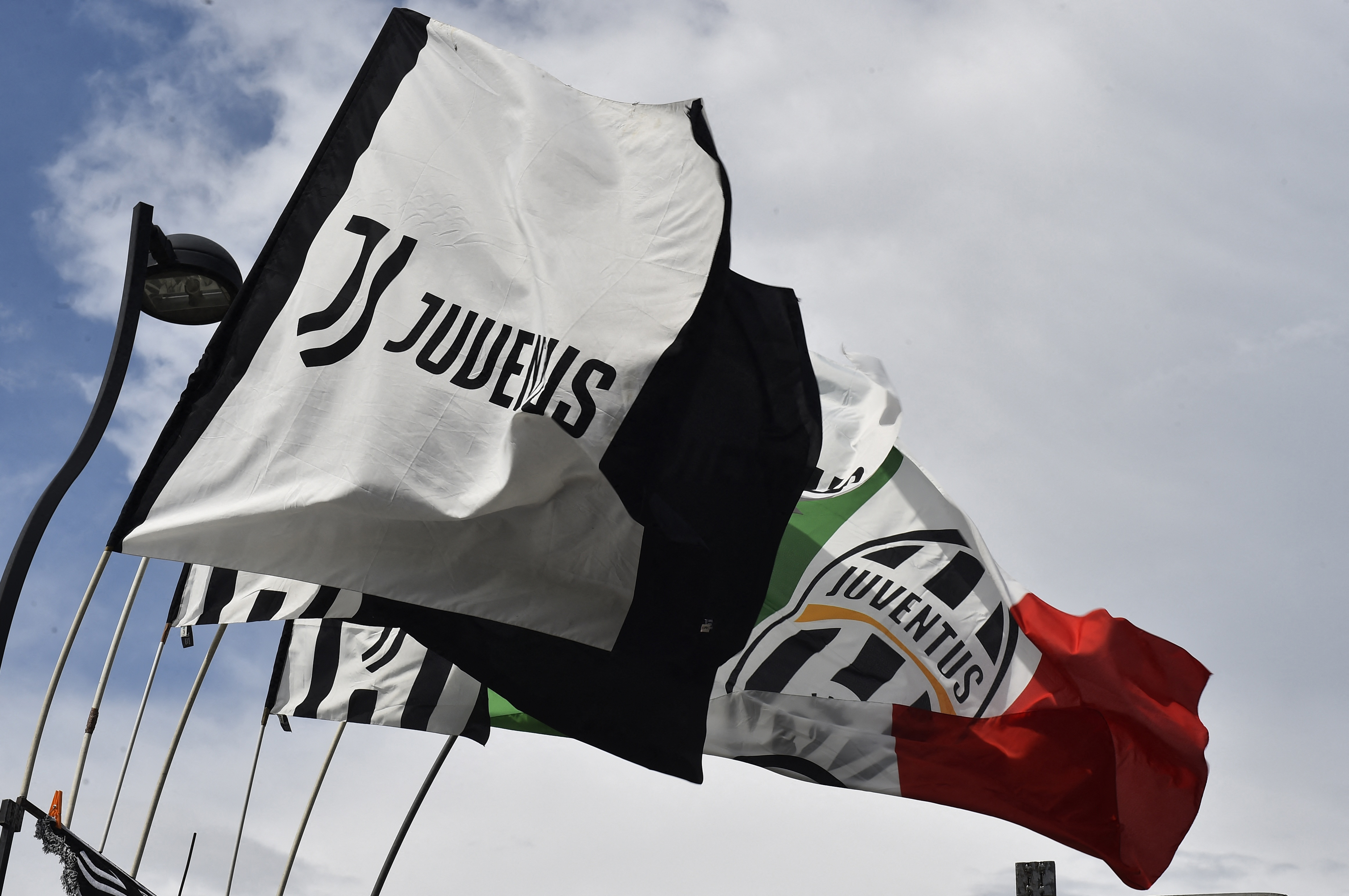 ‘Promised change, but Juventus are back in crisis’