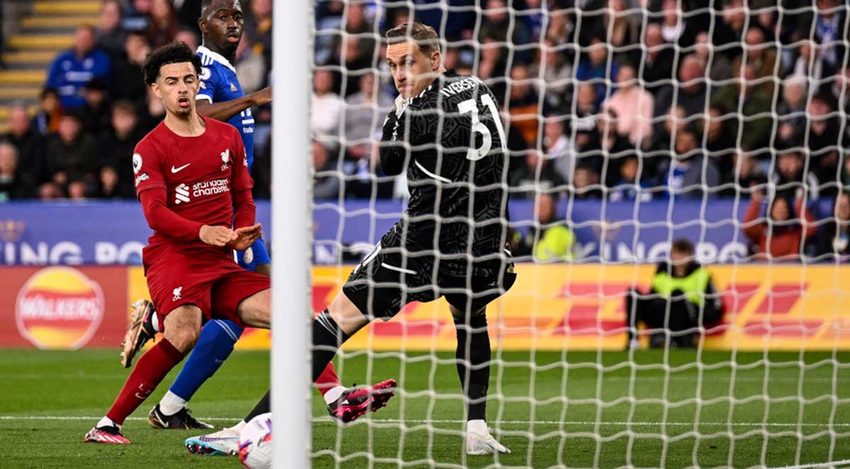 Liverpool maintain top-four charge to push Leicester closer to relegation