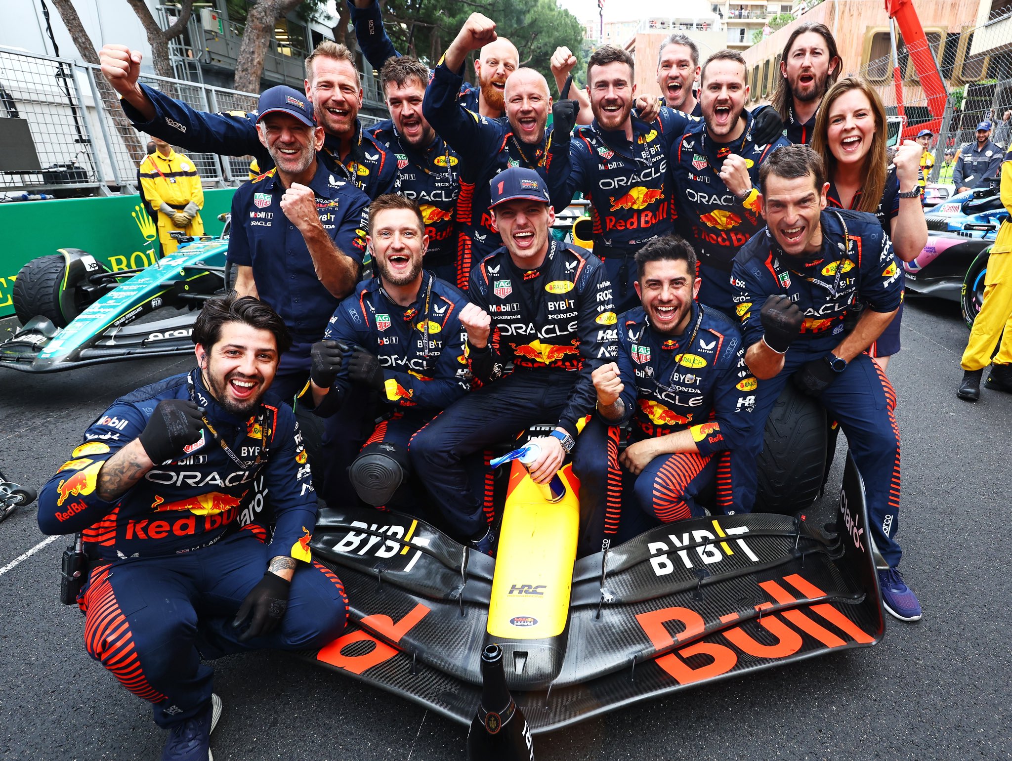 Verstappen extends lead with dominant victory in Monaco rain