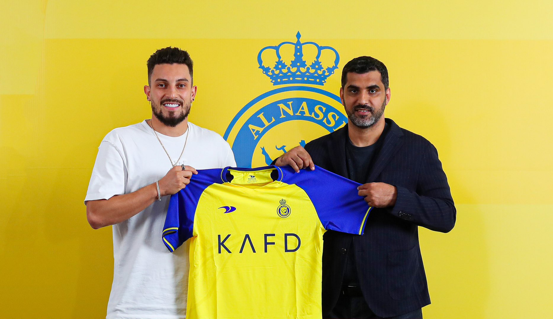 Telles leaves Man Utd for Ronaldo reunion at Al Nassr
