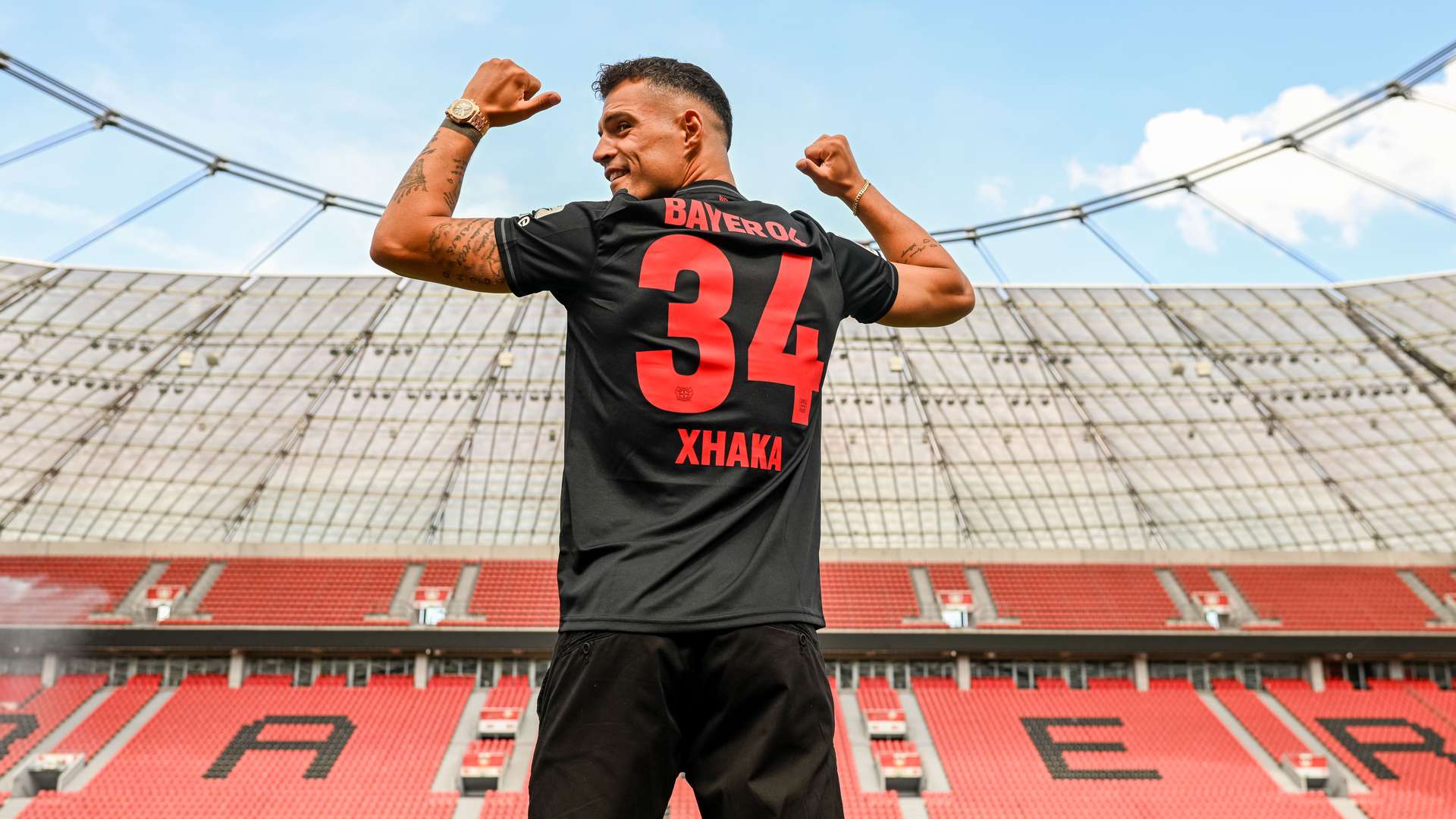 Sunderland agree £17m Xhaka deal with Leverkusen