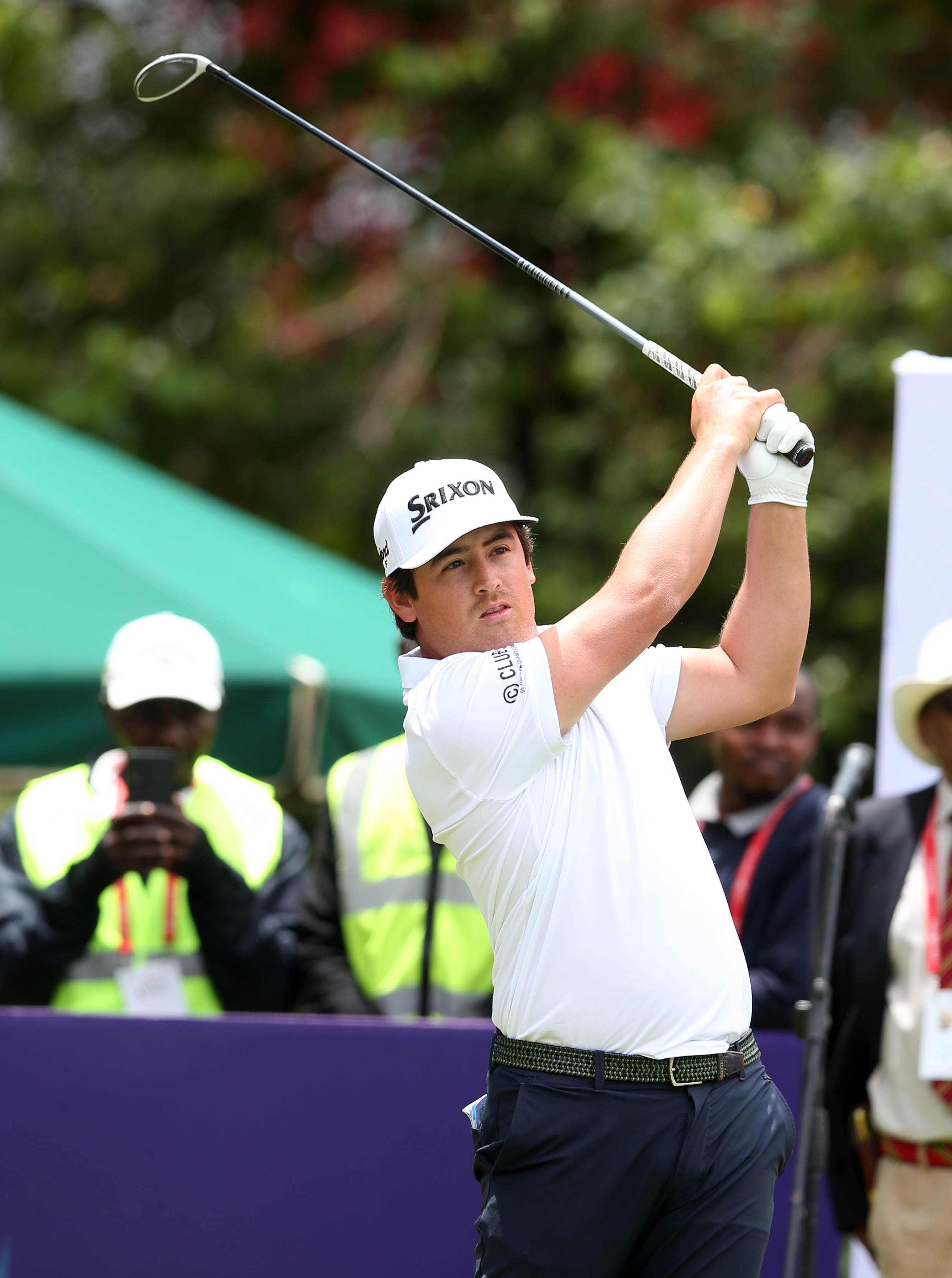 Joint leader Van Driel under no pressure going into final day of MKO