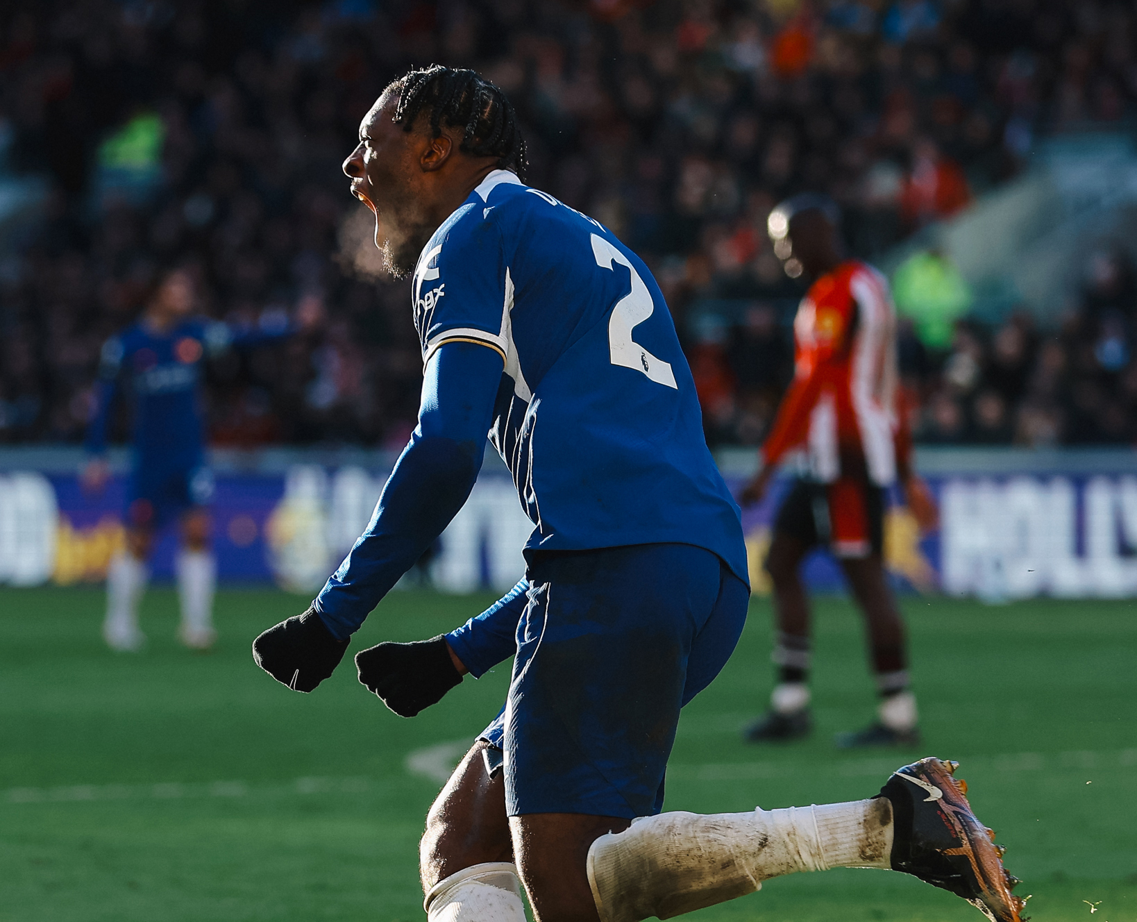 Disasi late goal salvages point for Chelsea at Brentford