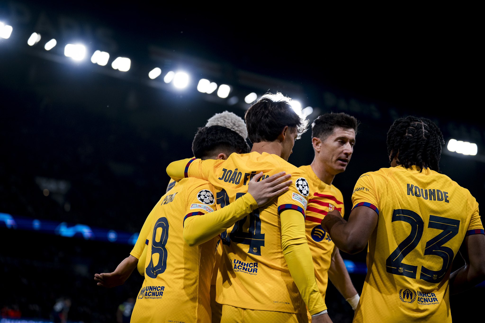 Super sub Christensen earns Barca slender advantage over PSG in Paris