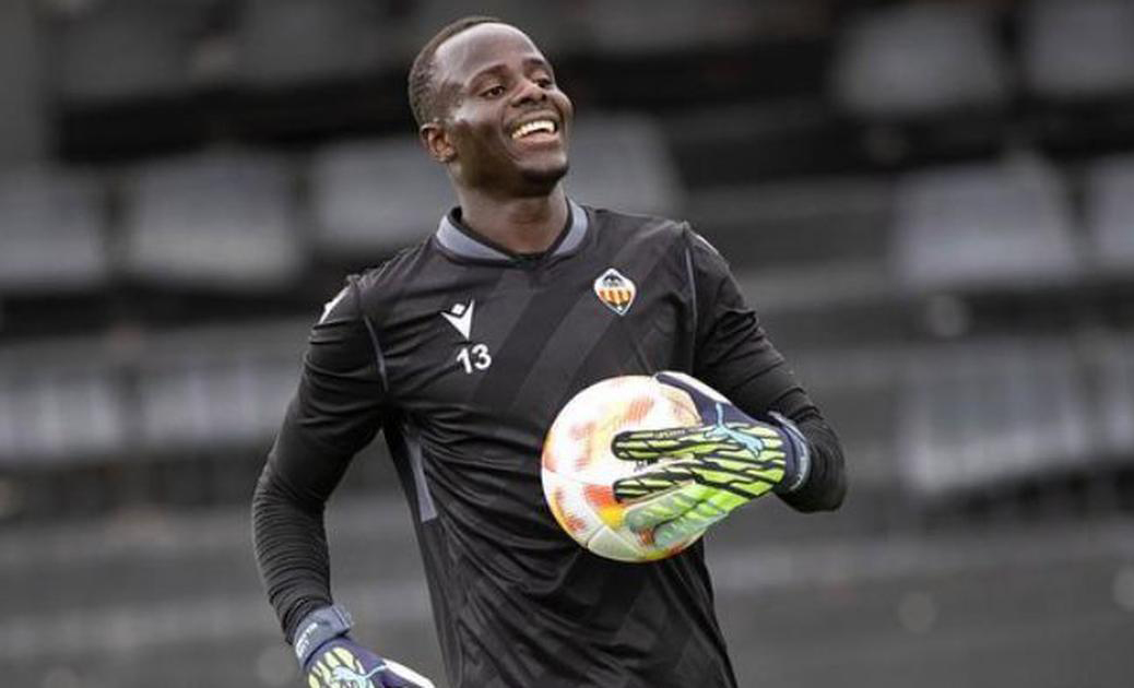 Goalkeeper banned for confronting fan following racist abuse in Spain
