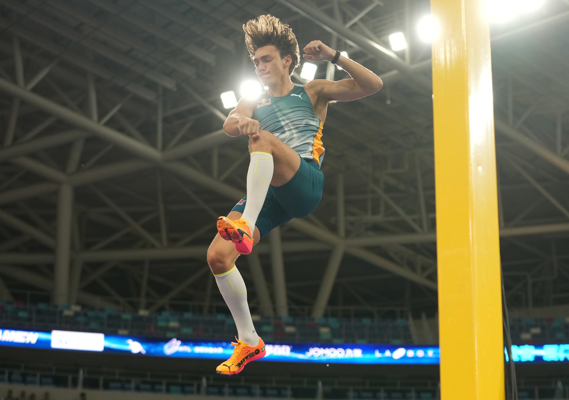 Super Mondo: Armand Duplantis breaks pole vault world record at Diamond League Xiamen