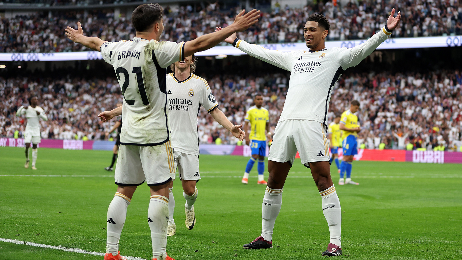 HALLA MADRID! – Real Madrid crowned champions of Spain after Barca’s defeat