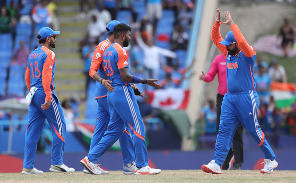 India thrash Bangladesh to close on semi-finals