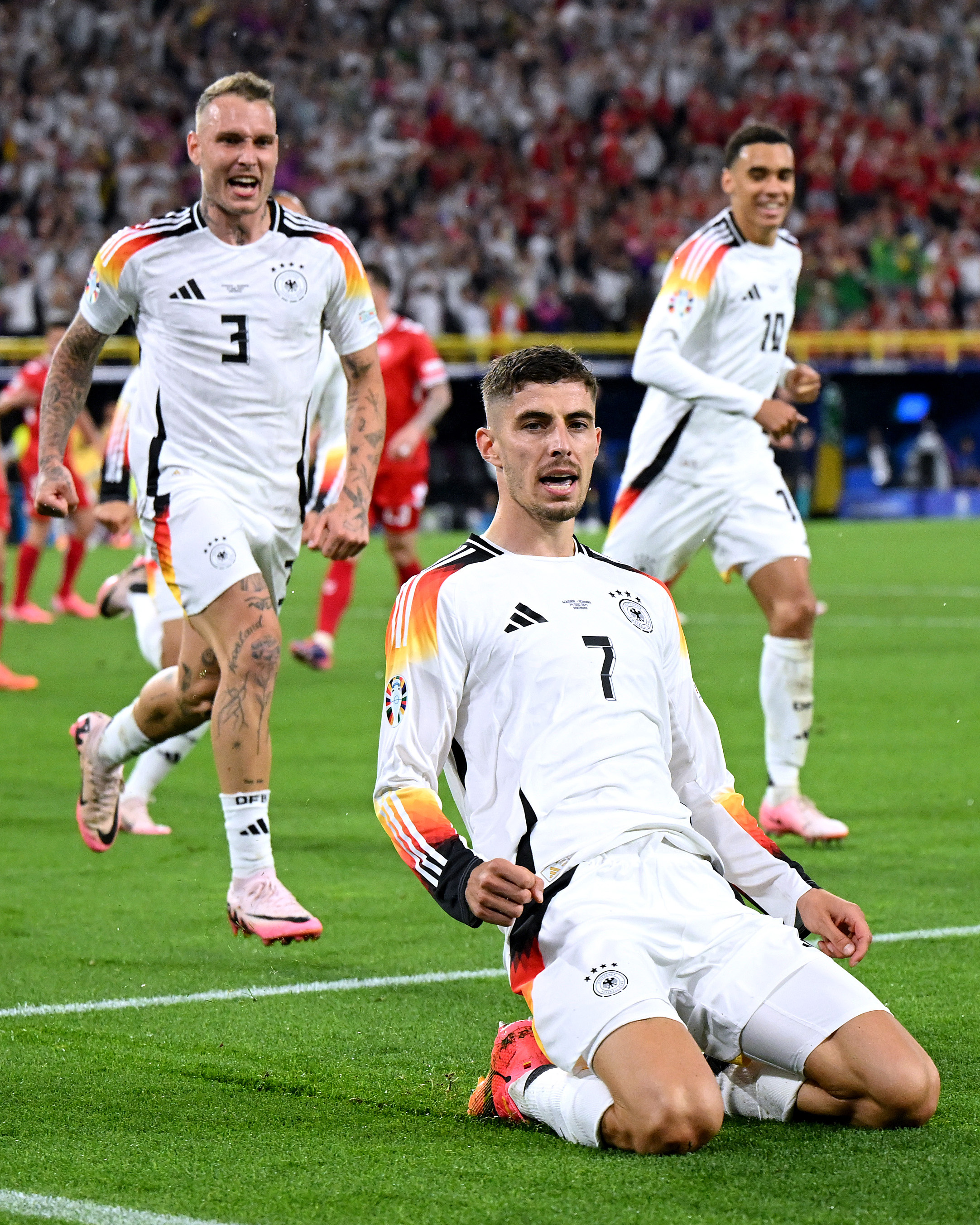 ‘Decisive 16 seconds’ from ‘ridiculous’ VAR as German ‘belief’ grows