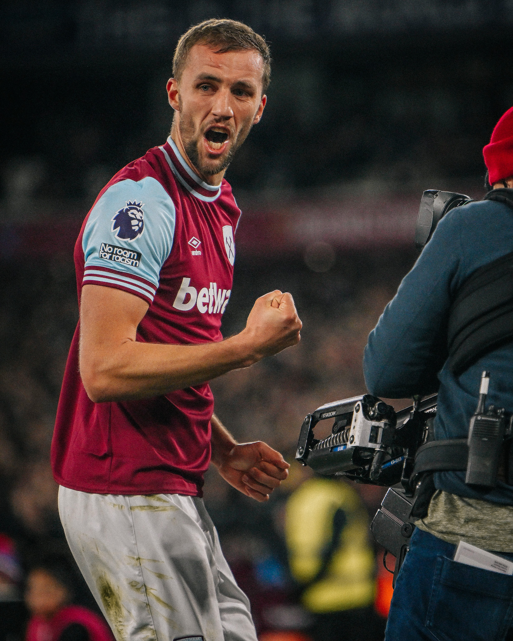 Hammers smash Wolves to ease pressure on under-fire Lopetegui