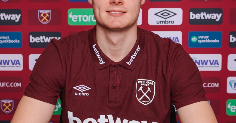 Brighton striker Ferguson joins West Ham on loan