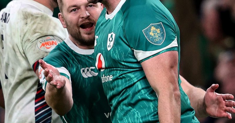 Holders Ireland seal bonus-point win over England