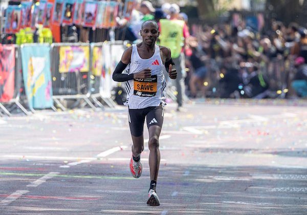 London Marathon breaks world record for most finishers