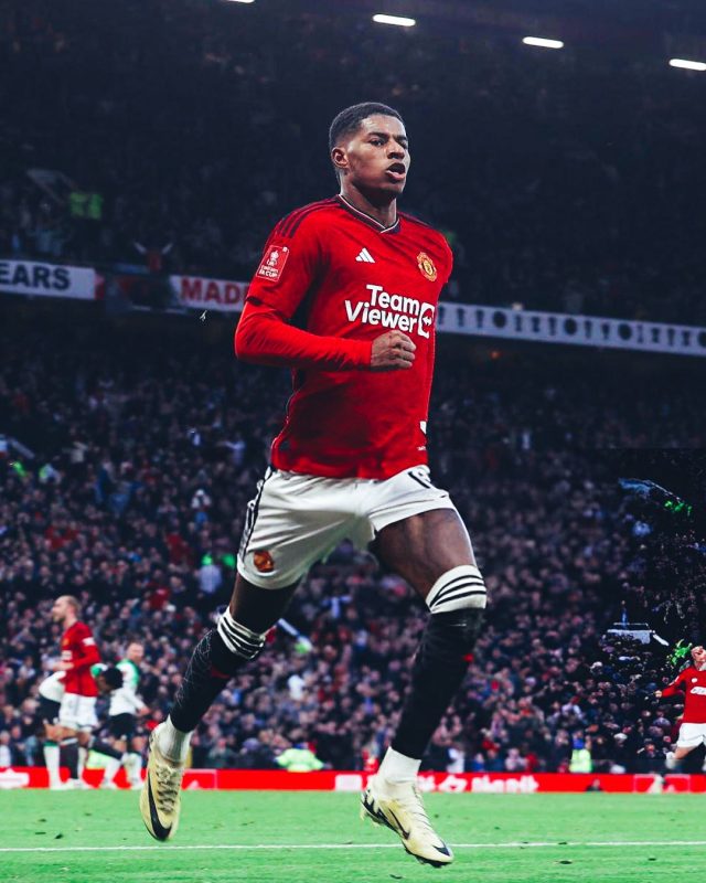 Rashford would like to play at Barcelona with Yamal