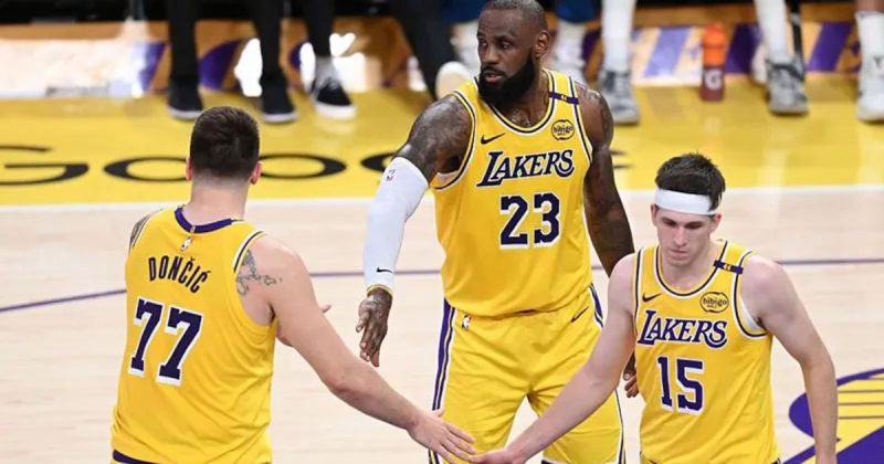 Lakers to sell majority ownership in historic deal
