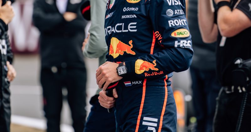 Verstappen pips Piastri to Silverstone pole