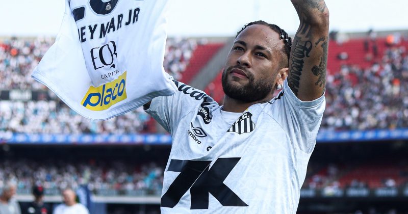 Neymar leaves field in tears as Santos humbled