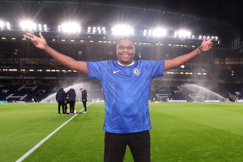 Kenyan darts superstar David Munyua makes history at Chelsea’s Stamford Bridge