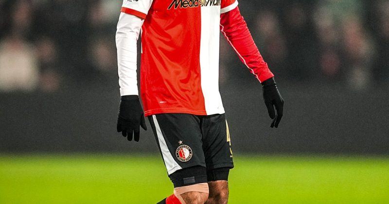 Van Persie son scores first senior goals in Feyenoord defeat