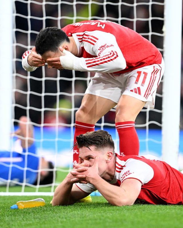 ‘Glock-eres’ on target as Gunners thrash Sunderland to continue march towards Premier League title