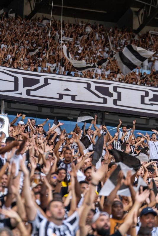 23 players sent off after mass brawl in Brazil