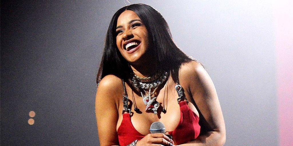 Cardi B shows off twerking skills on the  BET Hip Hop Awards stage