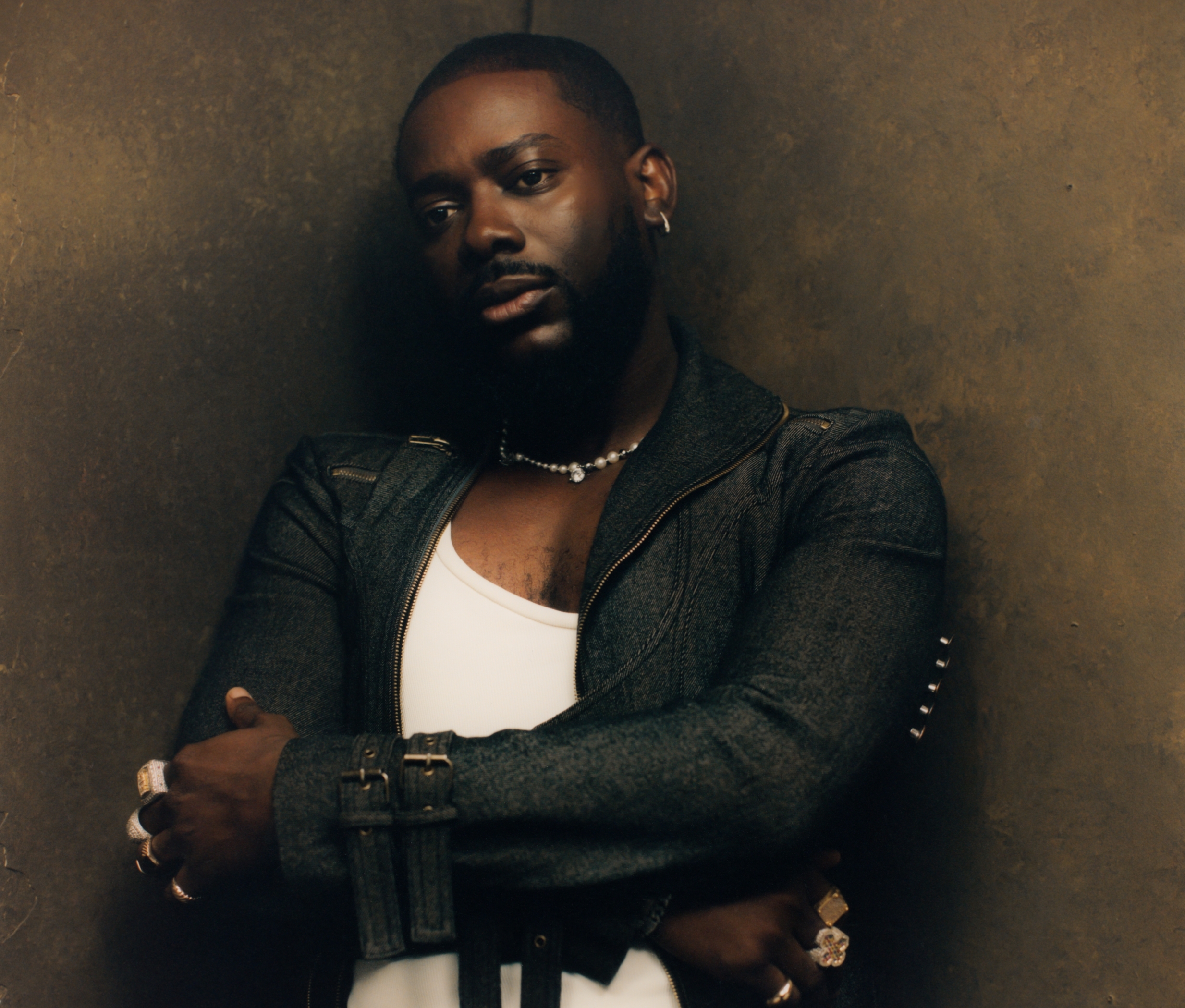 Adekunle Gold Drops Vibrant New Single ‘Coco Money’ Celebrating Success And Resilience
